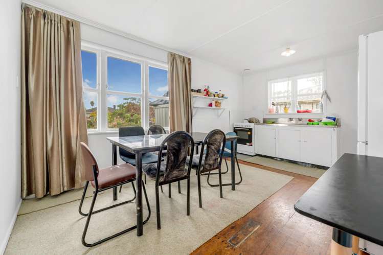 32 Ashton Avenue Otara_5