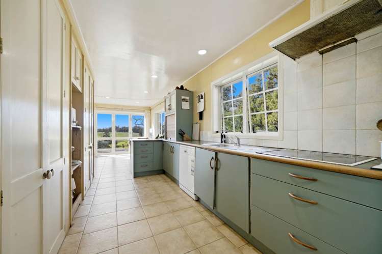 101 Motu Road Kumeu_14