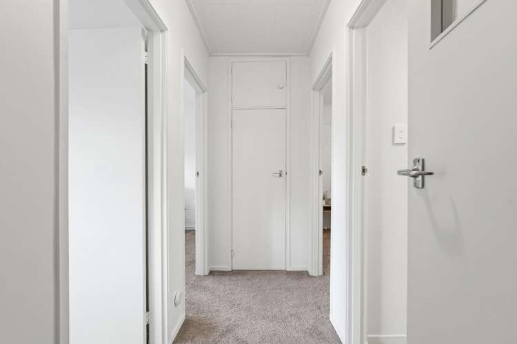 73B Great North Road St Johns Hill_12