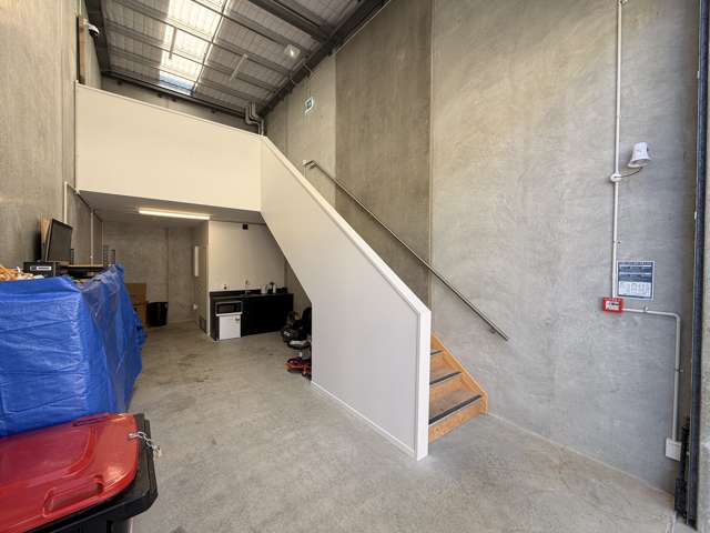 34/7 Tunnel Grove Gracefield_1