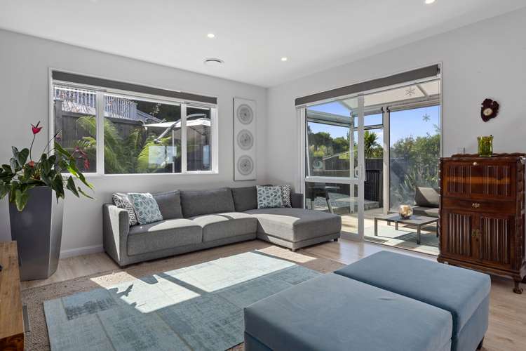 22 Ascension Crescent Orewa_11