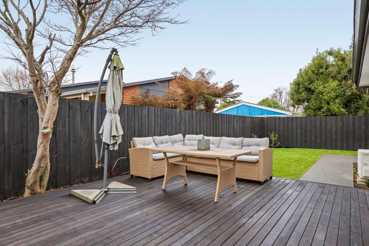 2/64A Cutts Road Russley_12