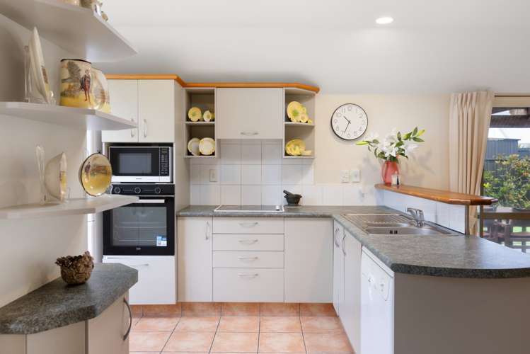 2/200 Papamoa Beach Road Papamoa_6