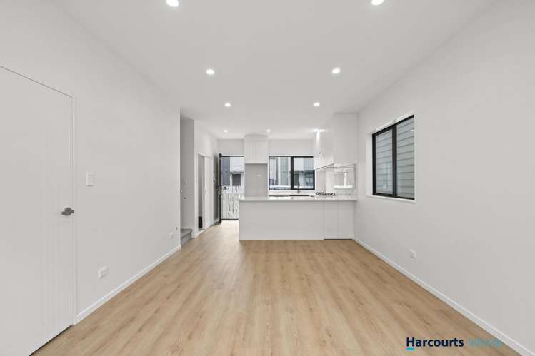 32 Whare Kauri Road Papakura_4