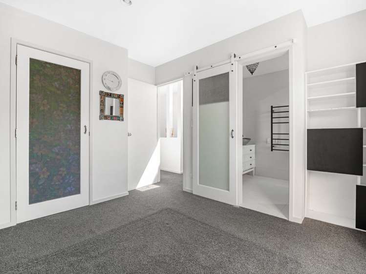 17/21 Hunters Park Drive Three Kings_10