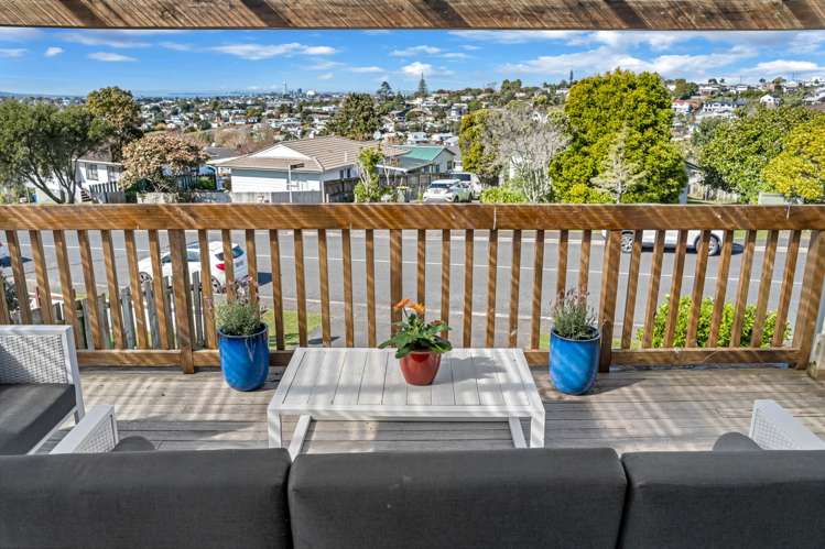 32 Athena Drive Totara Vale_6