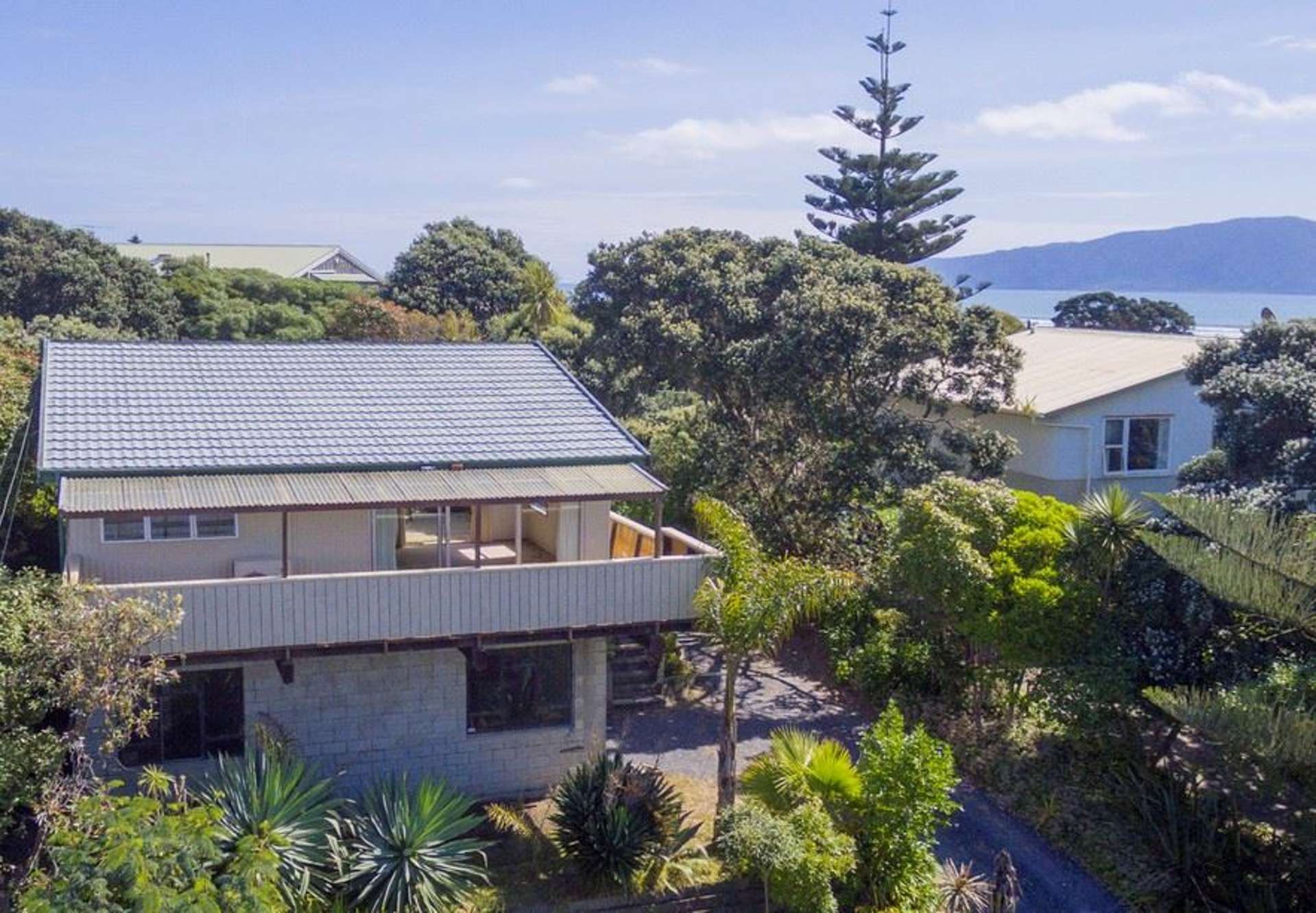 12 Hughes Street Waikanae Beach_0