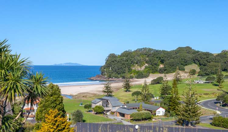 135 Bambury Place Onemana_8