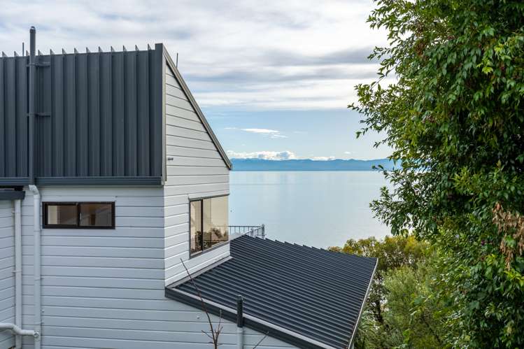 11 Grenville Terrace Moana_19