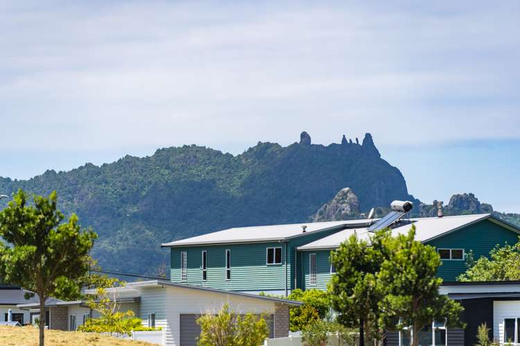 17 Powhaitere Road One Tree Point_39