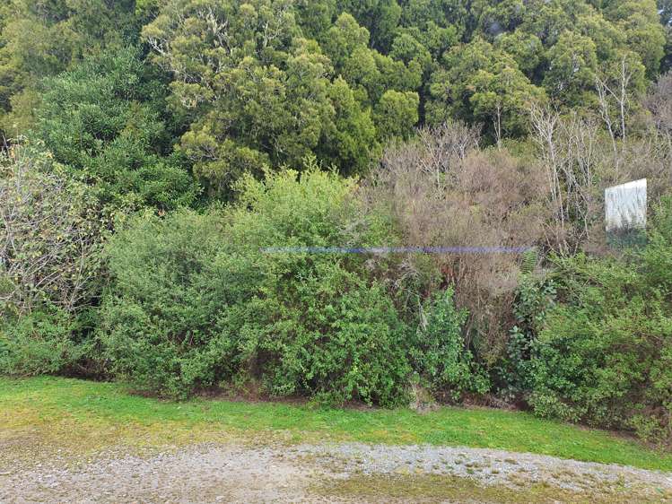 70 Russell Road Kaniere_24