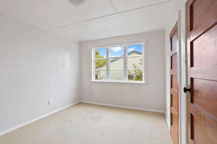 47 Hutchinson Avenue New Lynn_9