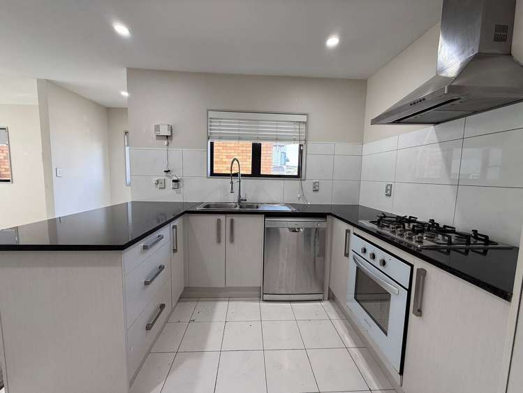 21 Bangla Place Massey_3