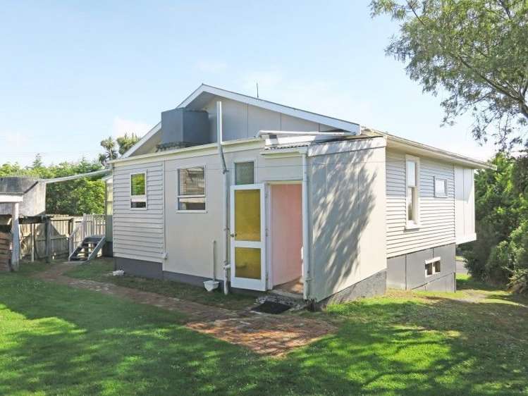 19 Rimu Street Kaka Point_19