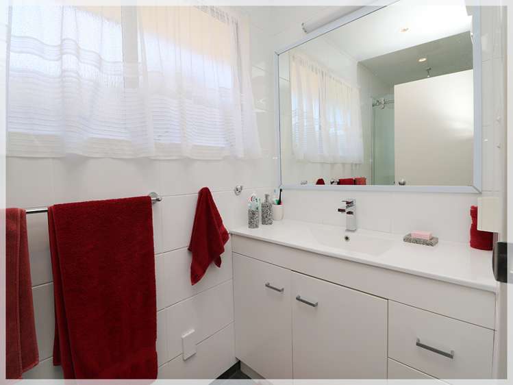 10 Dustin Street Foxton Beach_14