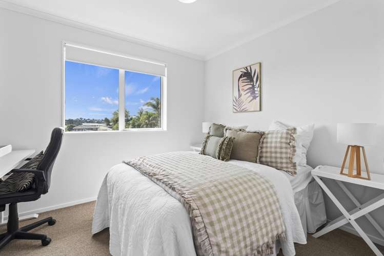 10 Bloomfield rise Stanmore Bay_15