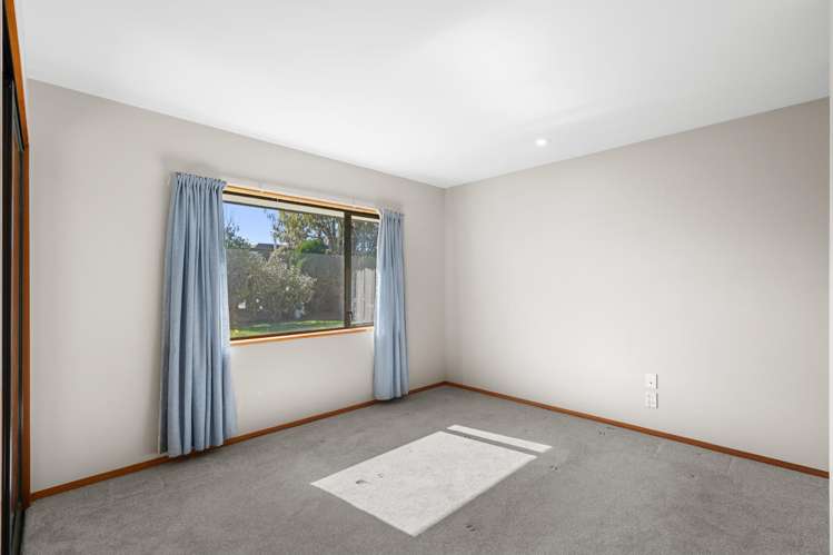 8 Claverley Gard Avonhead_12