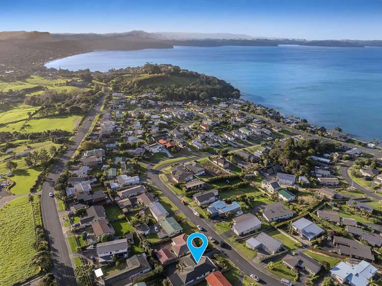 29 Mera Road Algies Bay_19