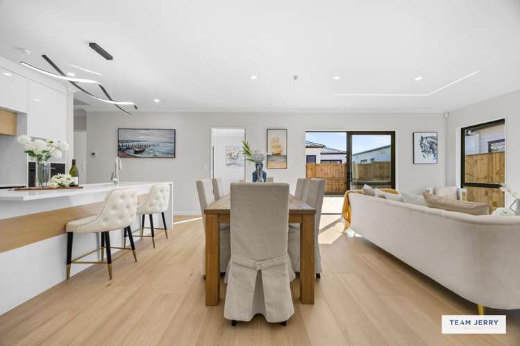 11 Tuwai Crescent Opaheke_8