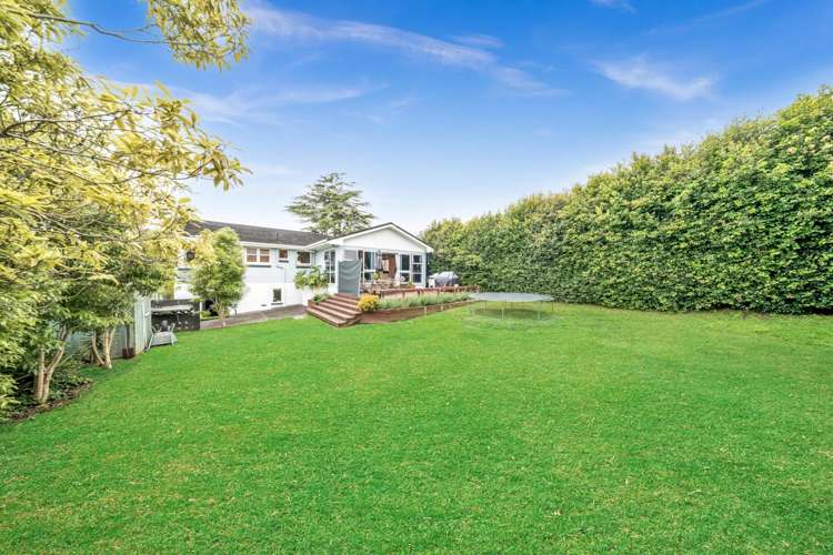 13 David Avenue Hill Park_4