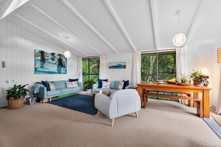 185 Laingholm Drive 1706_1