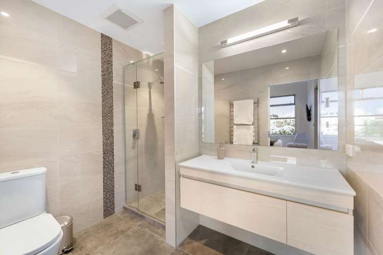 26 Rue Damarres Gulf Harbour_22