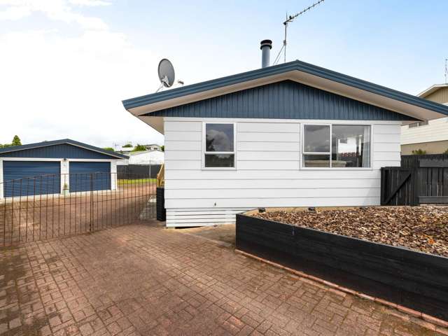 7 Mountbatten Place Dinsdale_2