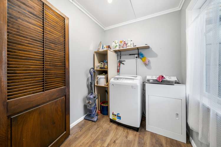 19 Moores Valley Road Wainuiomata_16