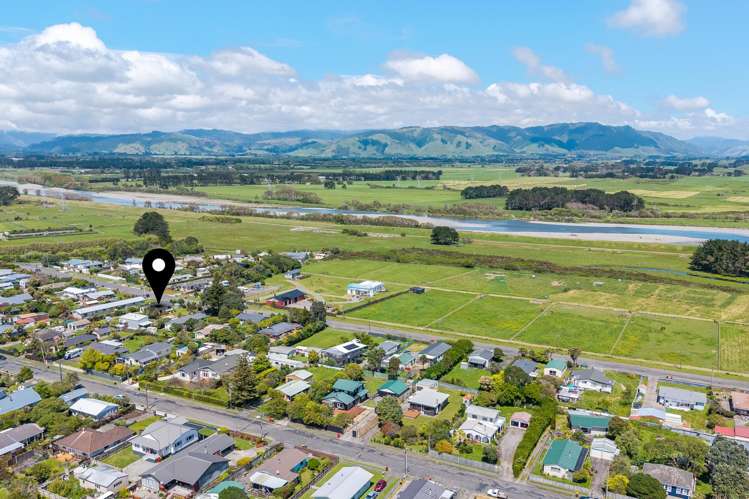 22 Kiharoa Street Otaki Beach_11