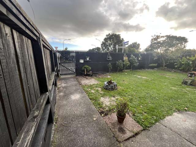 8/55 Pt Chevalier Road 1768_3