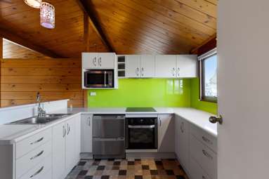 52 Arawa Crescent_3