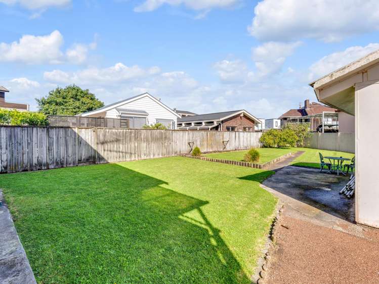 3 Hattaway Avenue Bucklands Beach_3
