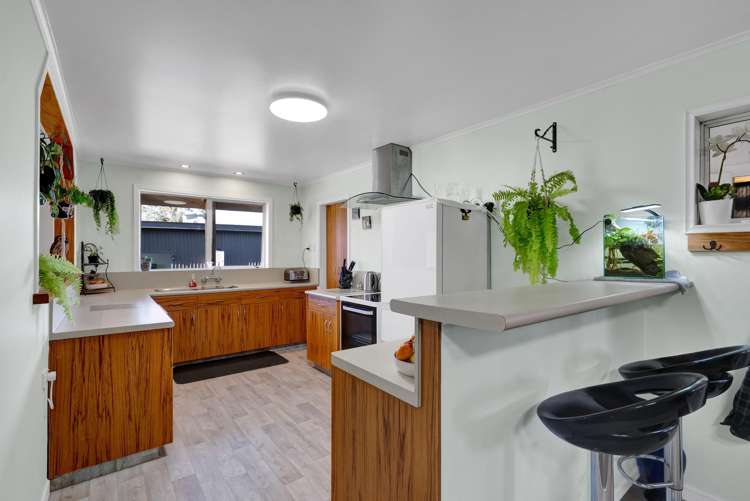 37 Warwick Road Stratford_7