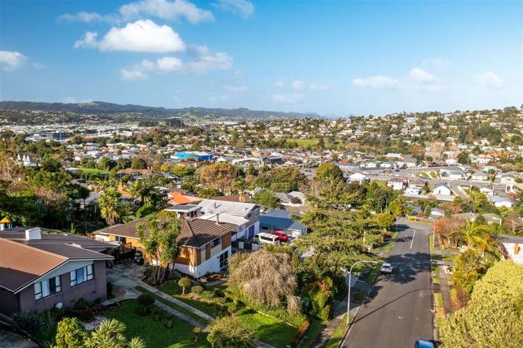 13 Oakland Avenue Woodhill_28