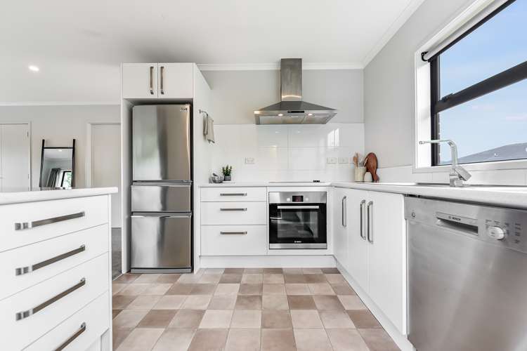 14/11 Errol Close Burbush_6