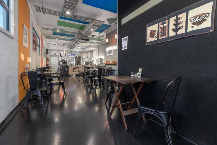 10 Queen Street West Levin_21