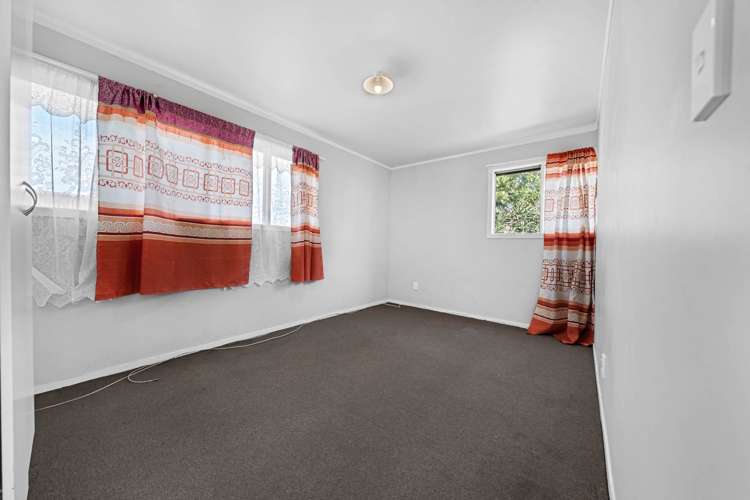 93 Flat Bush Road Clover Park_19