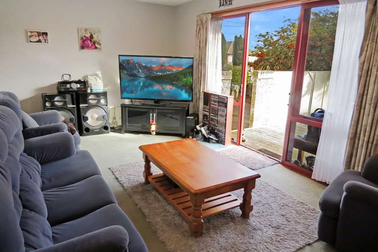 337 Breezes Road Aranui_1