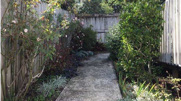 1/18 Ocean View Road Hatfields Beach_16