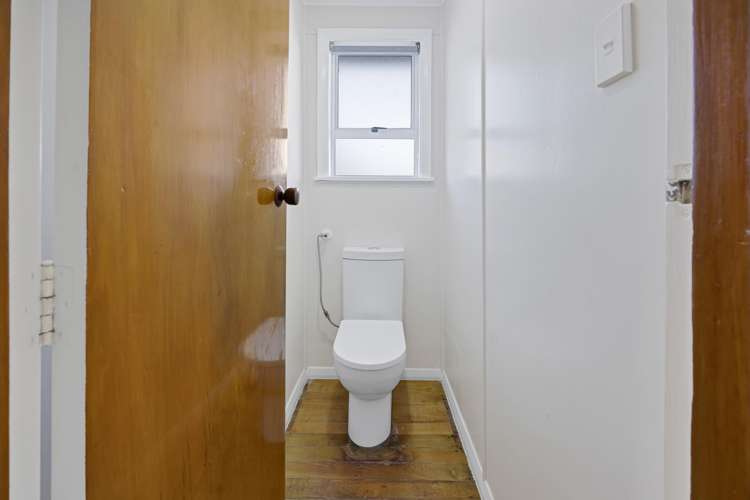 22 Whitcombe Road Opunake_10