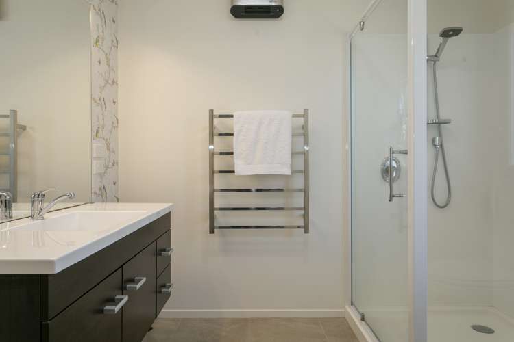 261 Victoria Road Pukemoremore_16