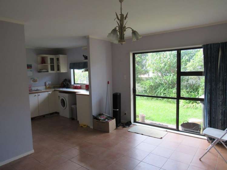 18 Karaka Road Beachlands_3