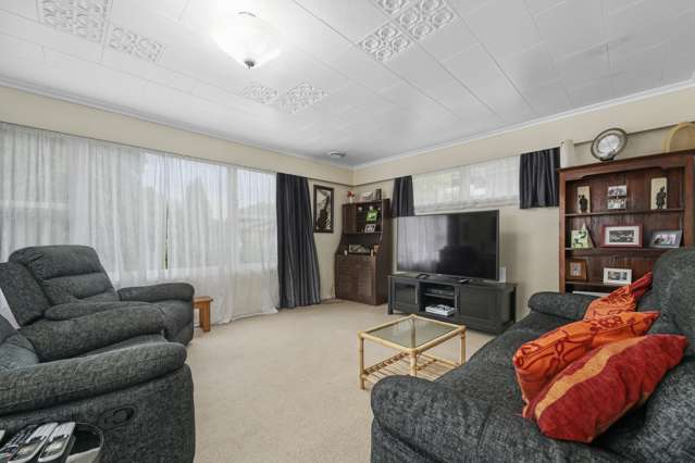 5 Denver Grove Totara Park_2