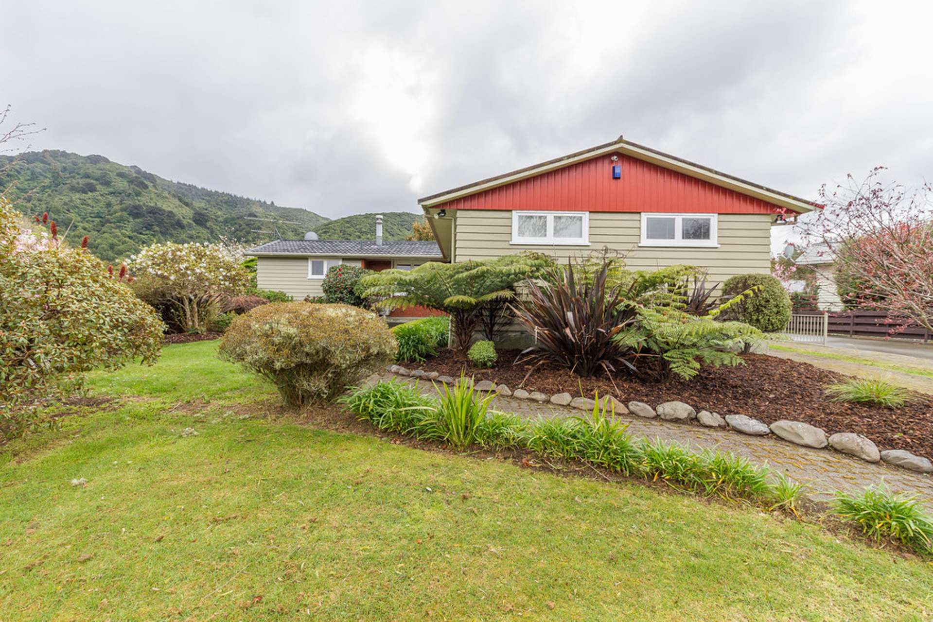 80 Pasadena Crescent Totara Park_0