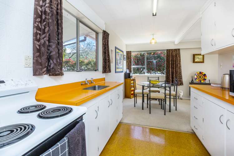 1/9 Denver Grove Totara Park_11