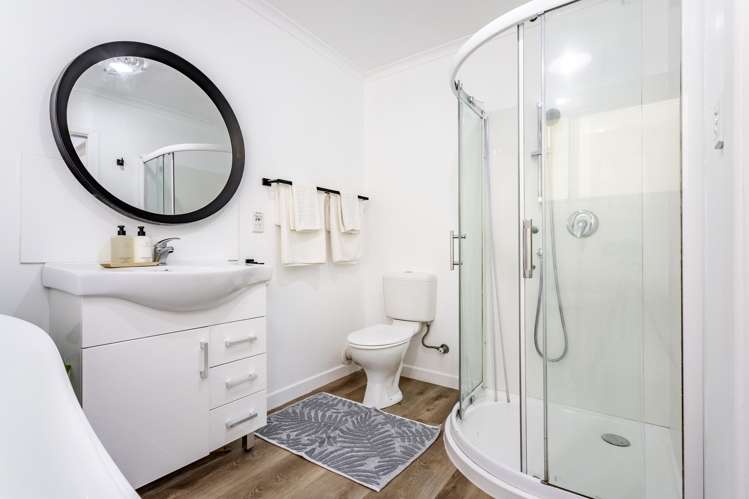 10 Harold Grove Stokes Valley_10