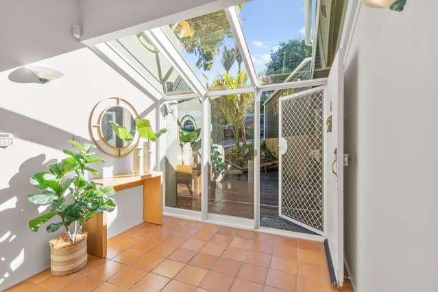 214A Hillsborough Road Hillsborough_4