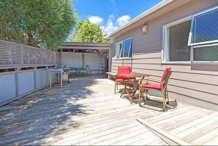 21B Brian Crescent Stanmore Bay_13