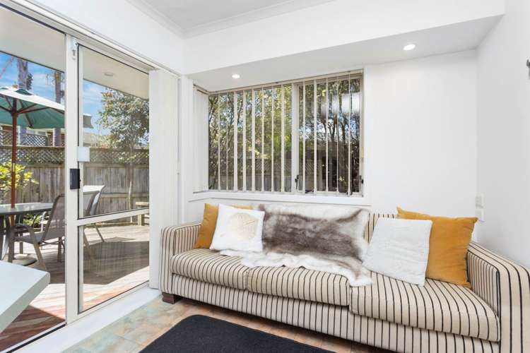 9a Meadway Sunnyhills_9