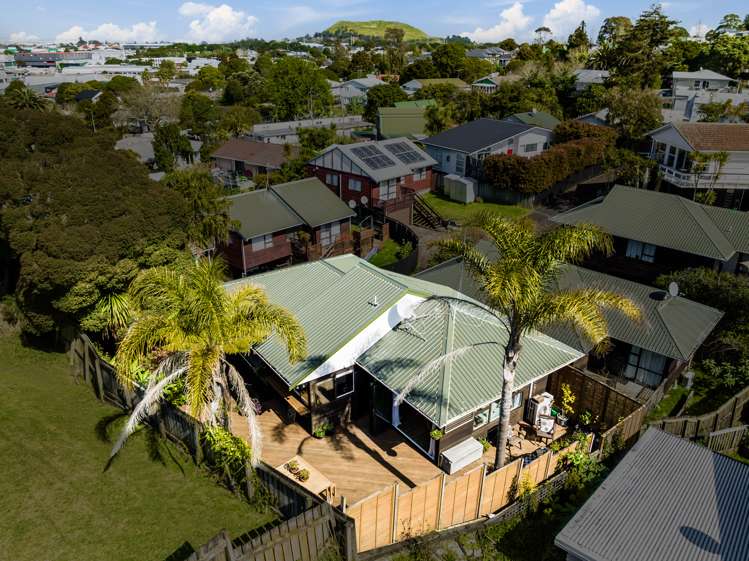 4/24 Abraham Place Saint Johns_12